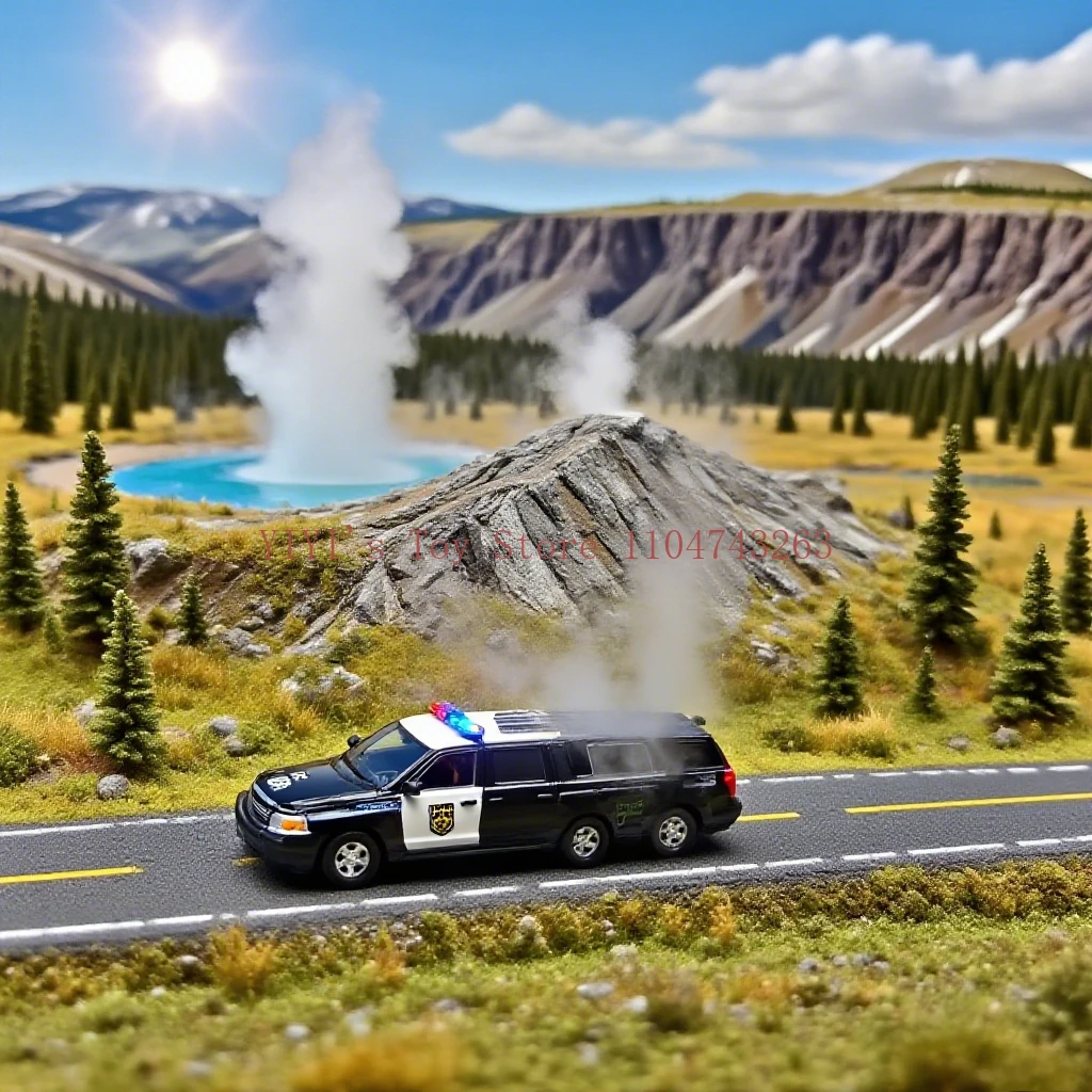 

greenlight 1:64 2013 Ram1500 Pickup High Simulation Toy Car Model For Children Diecast car Collection Gift Kid Boy A1