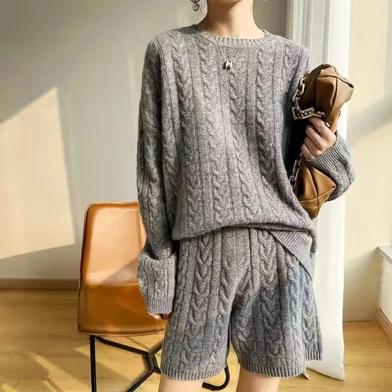 

Knitted Women's Sweater Suit Long 2024 Sleeve O-neck Loose Long Sleeve Pullover And Loose Shorts Two Piece Set Female Solid