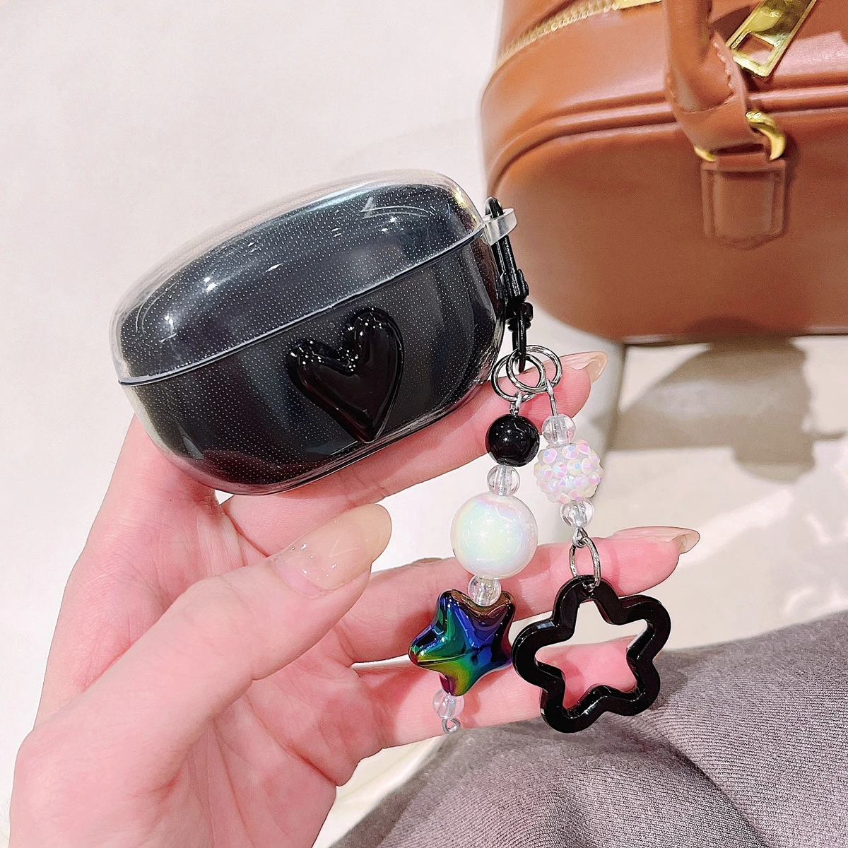 후크가있는 Sony Wf-1000xm5 용 케이스, 투명 충격 방지 소프트 보호 커버, 소녀 용 귀여운 러브 하트 꽃 나비 넥타이 이어 버드 쉘