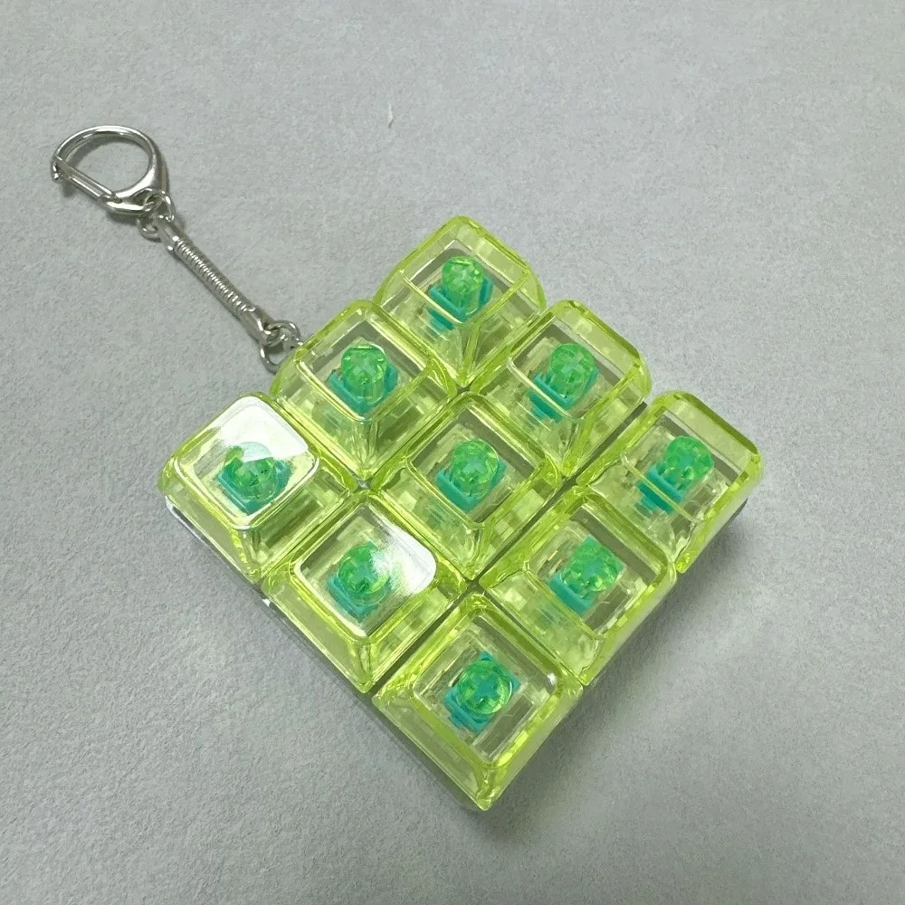 New DIY Keyboard Fidget Keychain Keys Button Keycap Finger Keyboard Cap 9Keys Relief Stress Pinch Toy Adult