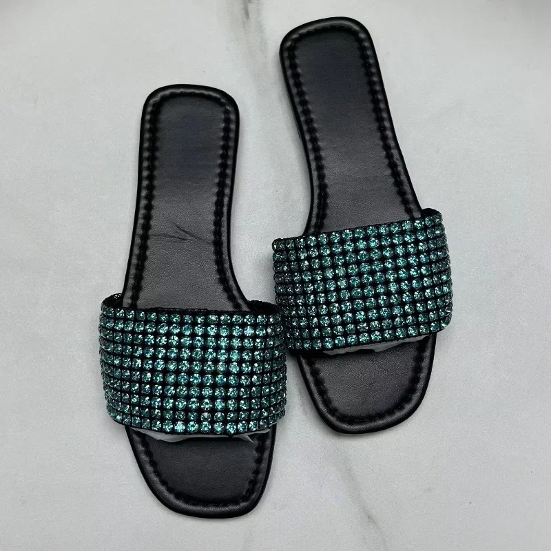 

2024 Summer Outdoor Walk Ladies Slippers Shiny Luxury Rhinestones Fashion Women Flat Shoes Female Casual Beach Crystal Slides