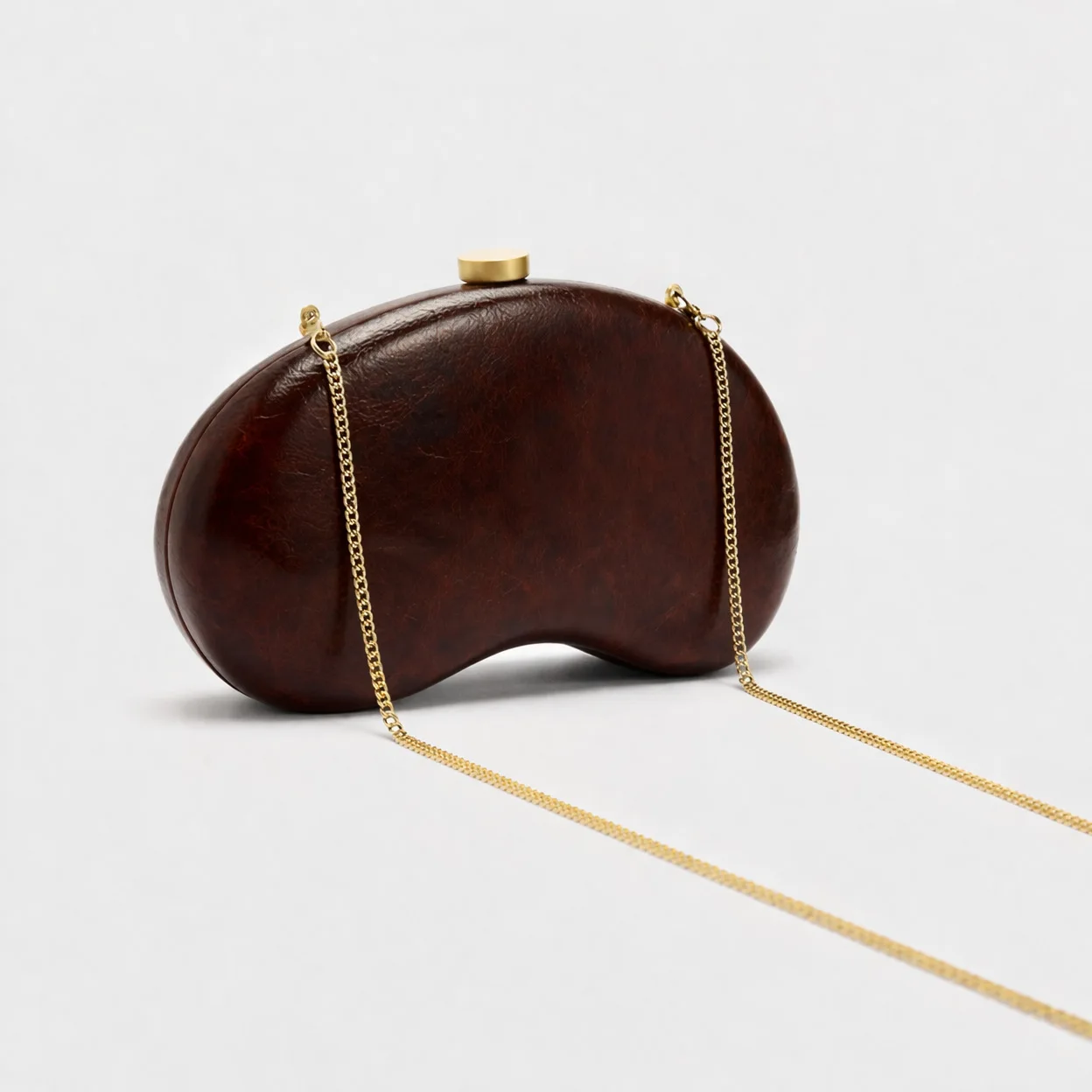 

Designer Shell Shape Clutch Bag with Metallic Closure Chain Dinner Purse Women Evening Party Leather Shoulder Crossbody Handbags