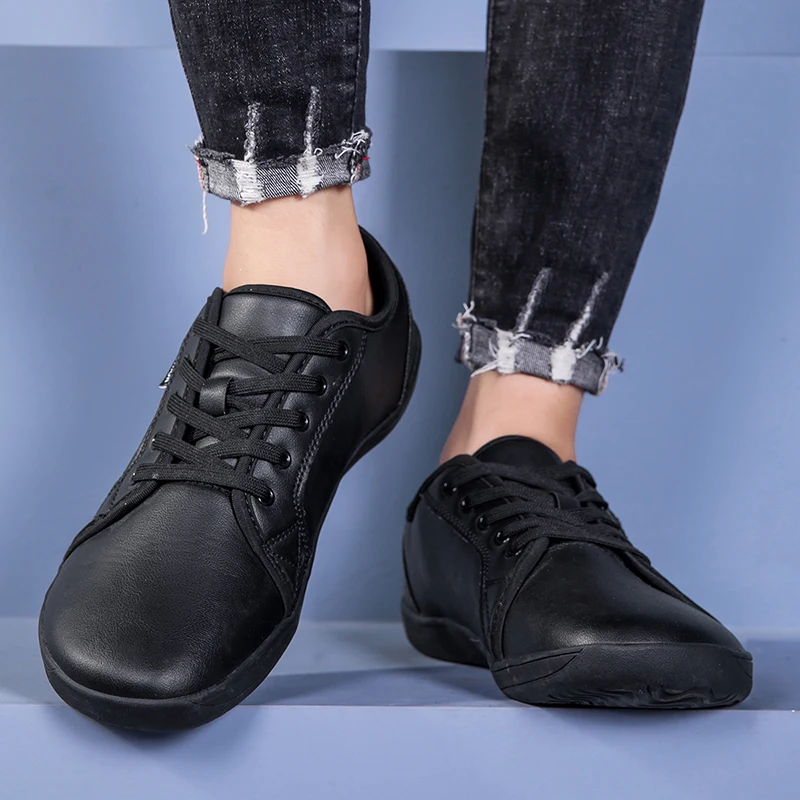 أحذية للرجال أحذية واسعة من الأمام بسيطة، أحذية رياضية مريحة، أحذية جلدية كاجوال جديدة سهلة الارتداء، أحذية مكتب بدون كعب