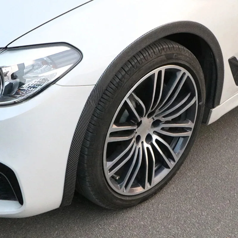 شفاه مزخرفة من ألياف الكربون لأقواس العجلات، زخارف قوس عجلة تصفيف جسم السيارة باللون الأسود من ألياف الكربون البلاستيكية