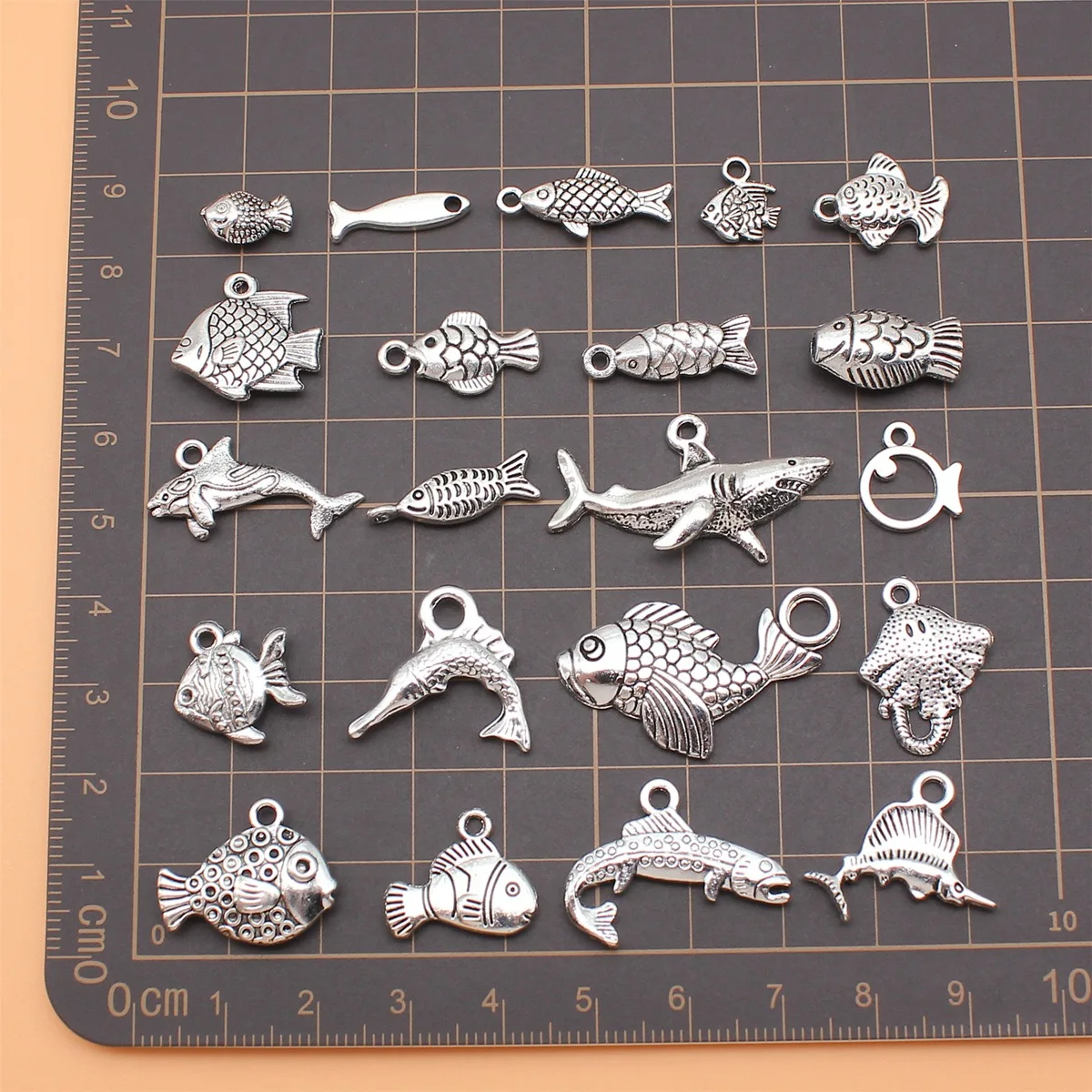 21pcs Antique Silver Color Small Fish Clownfish Goldfish Tuna Shark Charms Collection, 21 Styles, 1 of Each