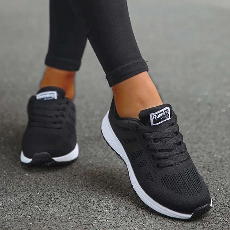 Breathable 2024 New Fashion Sneakers For Women Walking Soft Sneakers Women Mesh Fabric Lace Up Female Footwear Shoes For Women