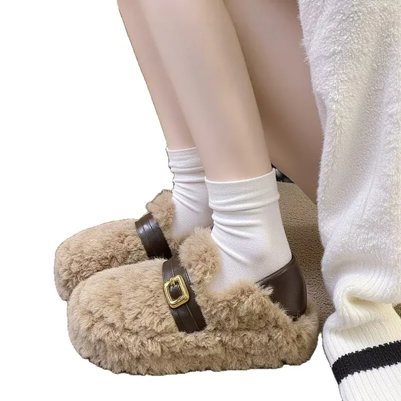 

New Women's Thick-Soled Leather Strap Slippers with Fleece Lining for Warmth Home & Outdoor Women's Sandals