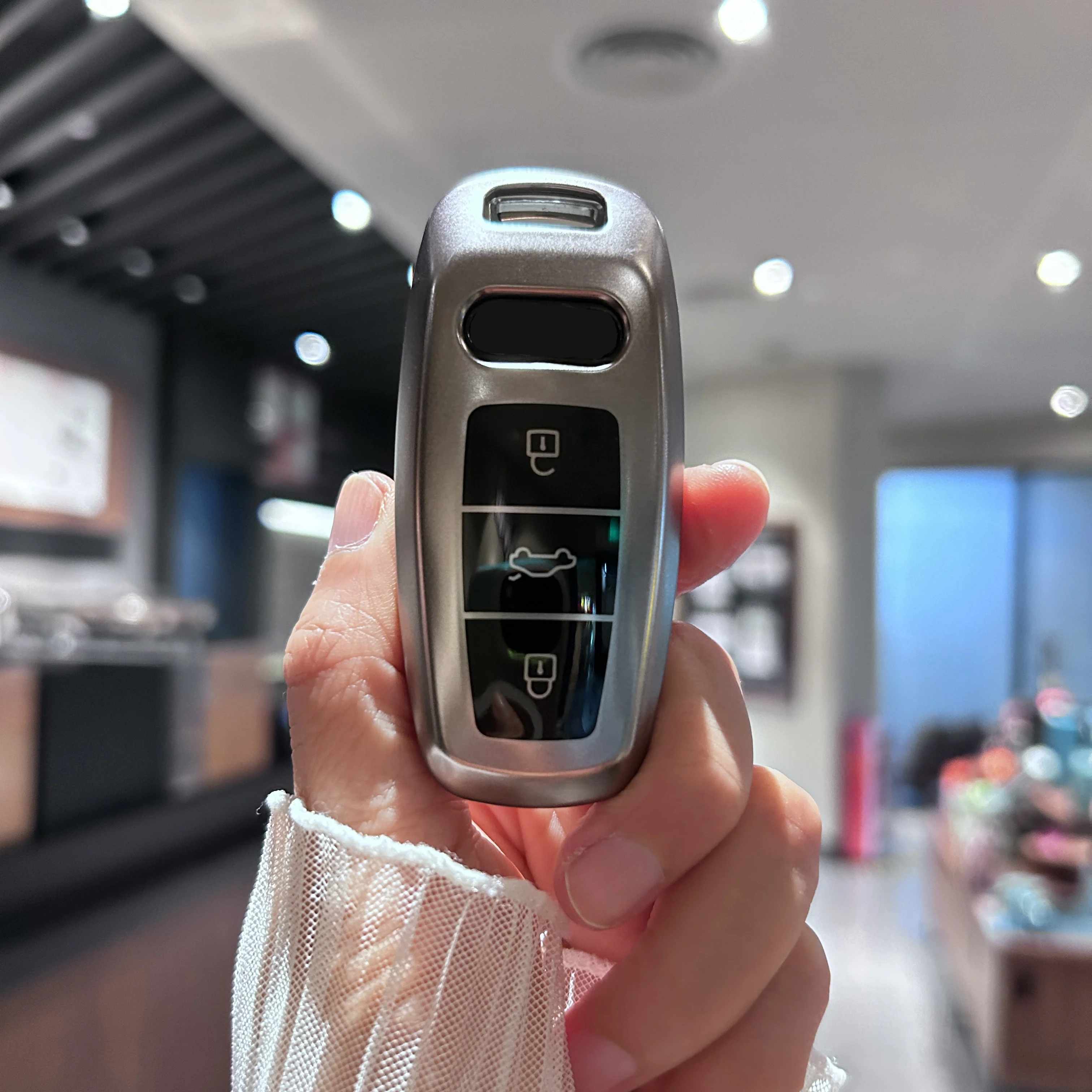 TPU Car Remote Key Case Protector Shell For Audi Q1 Q2 Q3 Q4 Q5 Q6 Q7 Q8 A1 A2 A3 A4 A5 A6 A7 A8 TT RS3 RS7 B7 C5 C6 TTS R8 S6R