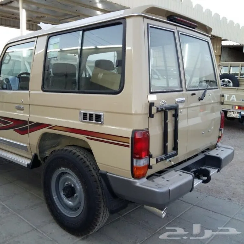 Para Land Cruiser LC76 LC71 Spoiler 1996 1997 1998 Toyota Land Cruiser LC Material plástico ABS alerón trasero de coche Color alerón trasero