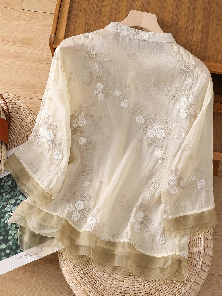 Haut d'été pour femmes, broderie florale artistique rétro, coupe ample, irt avec épissure de dentelle, col montant, Seven Sve