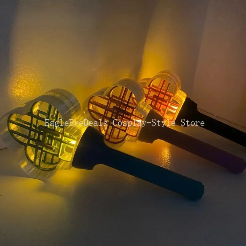 HUNTRIX Witch Hunter Girl Group Saiaboy Witch Hunter Boy Group Cosplay Requisiten Support Stick Bag Pendant KPOP Peripheral Light