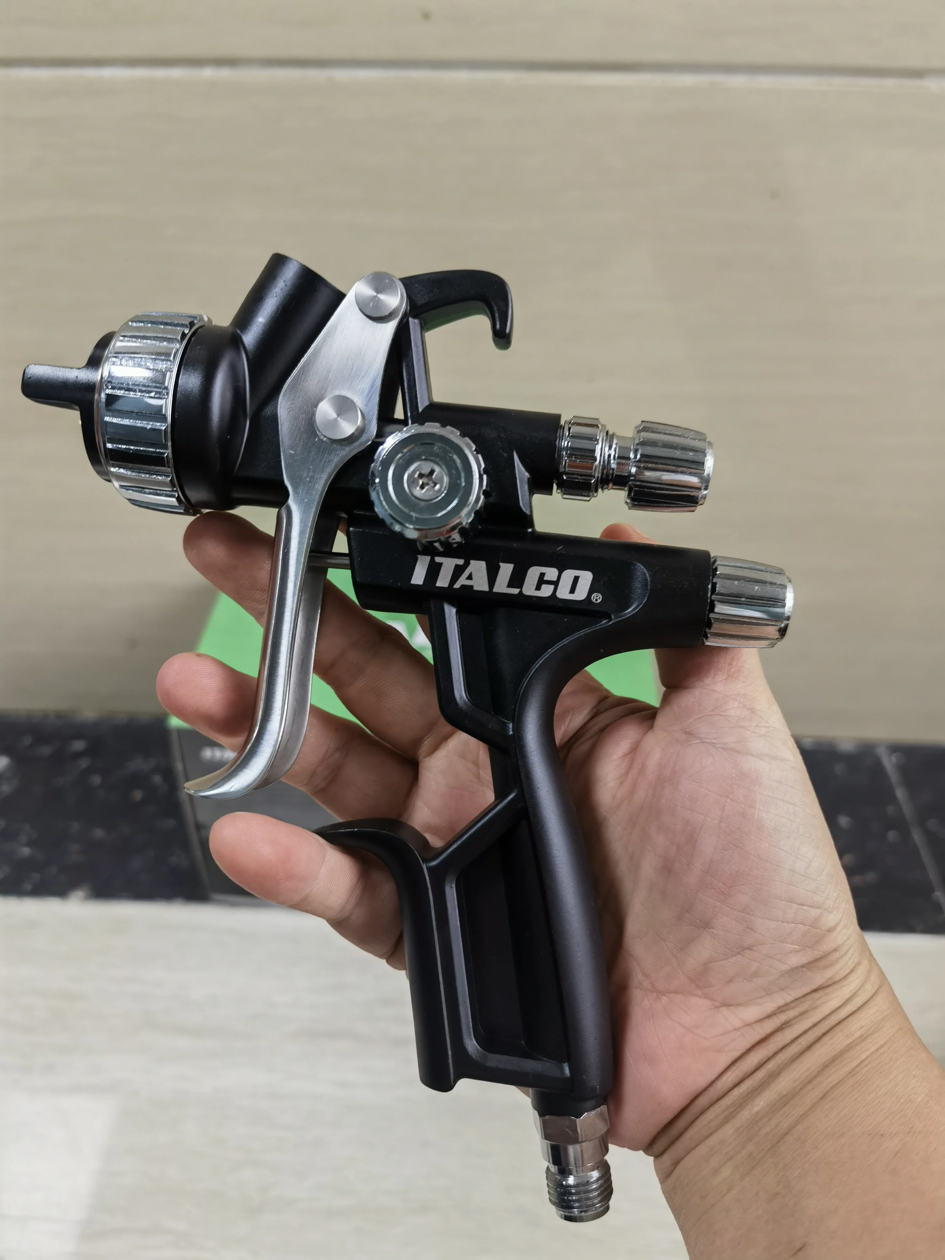 ITALCO GLOSS1 DIY Professional 1.3MP Spray Gun 600ml Portable Cup Paint Sprayer Pneumatic Power Source Industrial Use 1.3mm