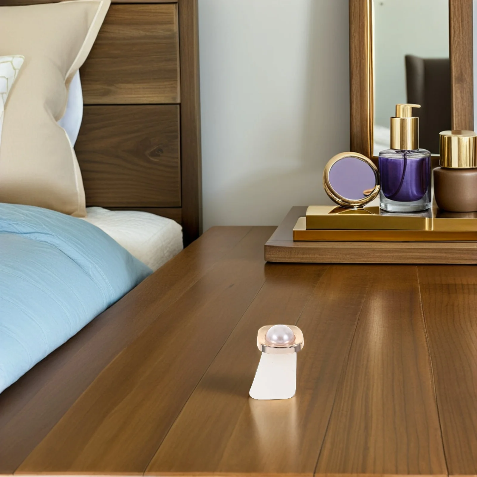 16Pcs Soft Silicone Toe Spacers for Pedicures Nail Art Precision Polish Application with Pearl Shell Daisy Design Reusable Foot