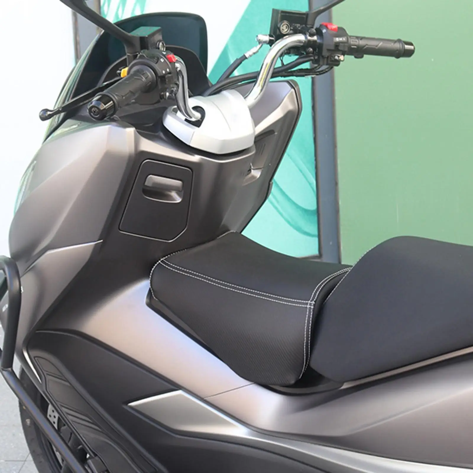 

Motorcycle Front Child Seat Comfortable Water Resistant Pillion Shock Absorbing Anti Slip Curved Beam Cushion for Nmax155