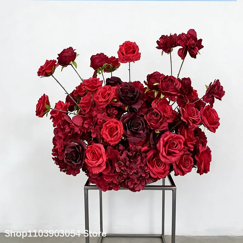 Rote, burgunderrote, schwarze Rosenblumenreihe, Blumenarrangement, Hochzeitshintergrund, KT-Board-Bogenrahmen, Dekoration für Veranstaltungen und Partys. – Detail 9