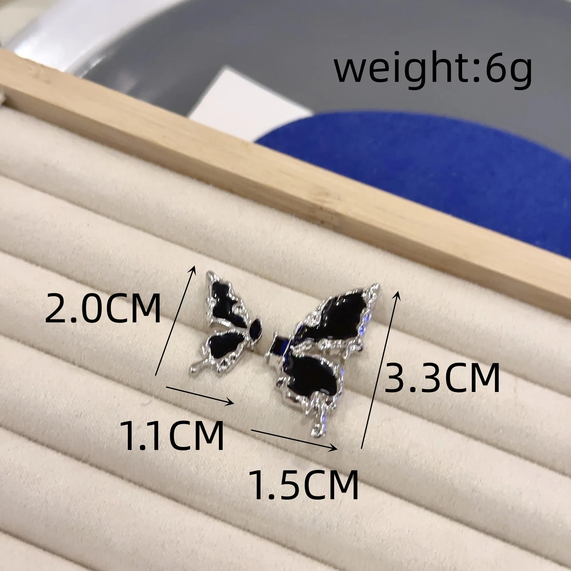 فاسق غير المتماثلة الأسود فراشة قرط الاذن المرصع للنساء مبالغ فيها مزاجه الزفاف مجوهرات باردة بالجملة Brincos فتاة هدية