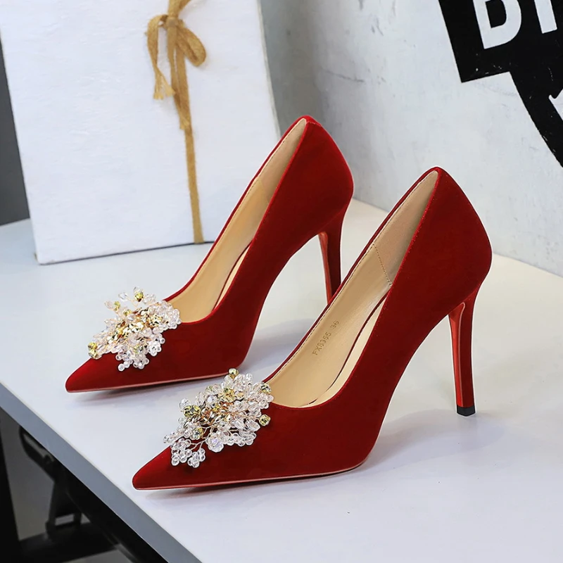 

Nude Patent Leather Pointed Toe Platform High Heels Elegant Bow Decor Stiletto Pumps Comfortable Office Work Party Dress Shoes