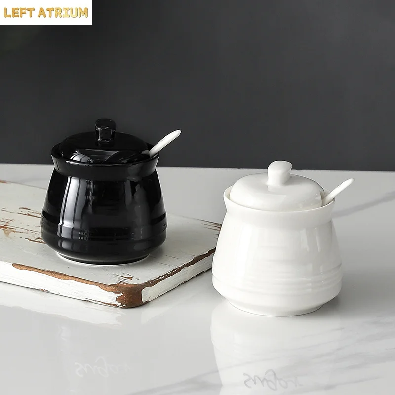 Black and White Ceramic Candy Jar Kitchen Seasoning Jar Household Storage Box Spoon Salt Bottle Household Kitchen Supplies