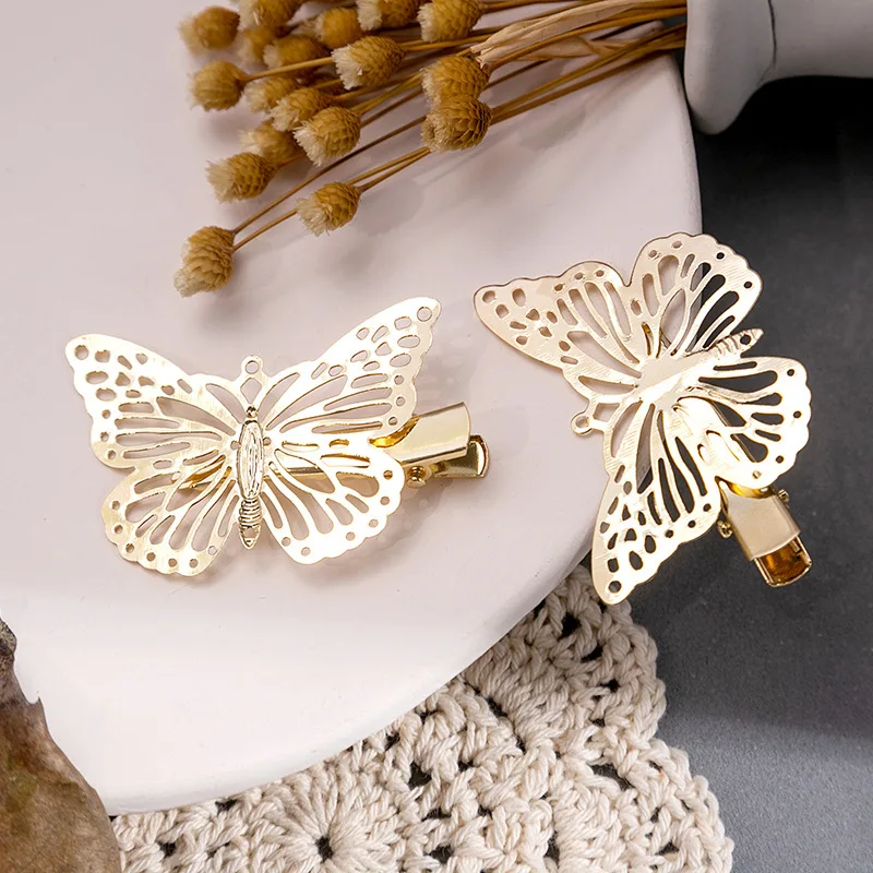 Women\'s fashion hair accessories hollow butterfly two-tone hair clip girls have every match