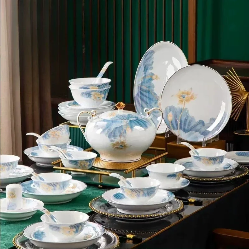 Modern Blue Dinnerware Sets Friendly Aesthetic Christmas Kitchen Dinner Set Ceramic Designer Elegant Vajilla Ceramica Dinnerware