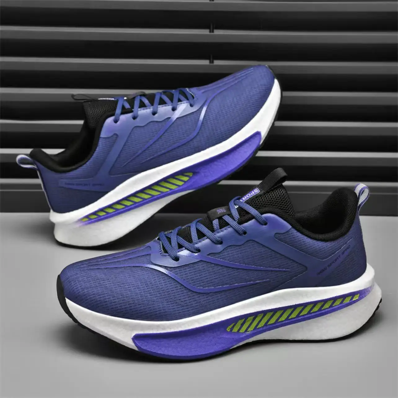 

Sports Running Shoes Carbon Plate Soft Bottom Athletic Trainer for Parents And Kids Competition Training Parent-child sneakers