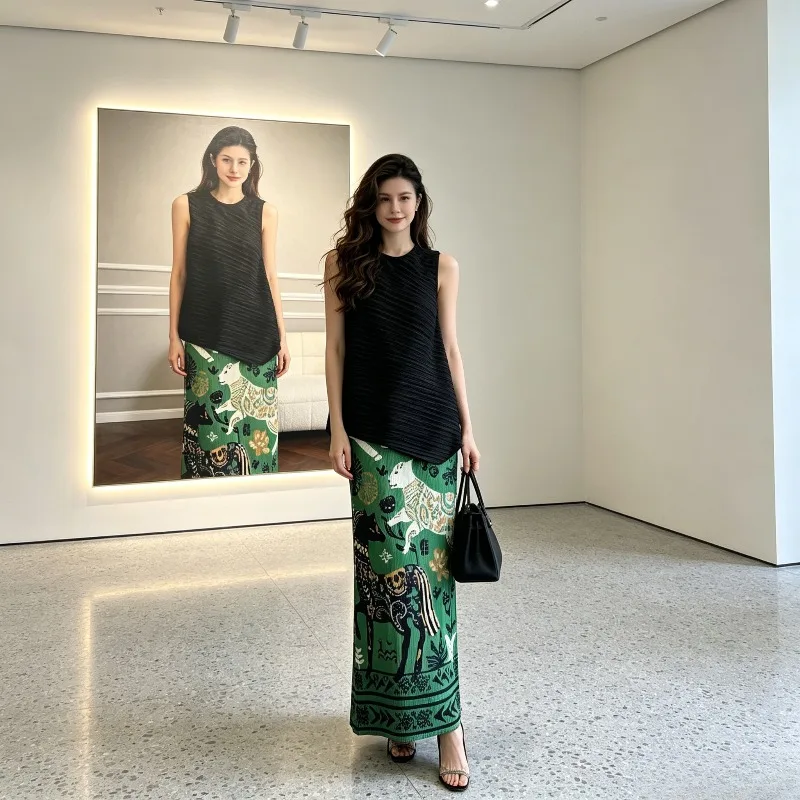 Miyake Pleated 2026 Green Animal Print Skirt New High Waist Elastic Straight Long Skirt Ethnic Style Slimming Versatile Pleat