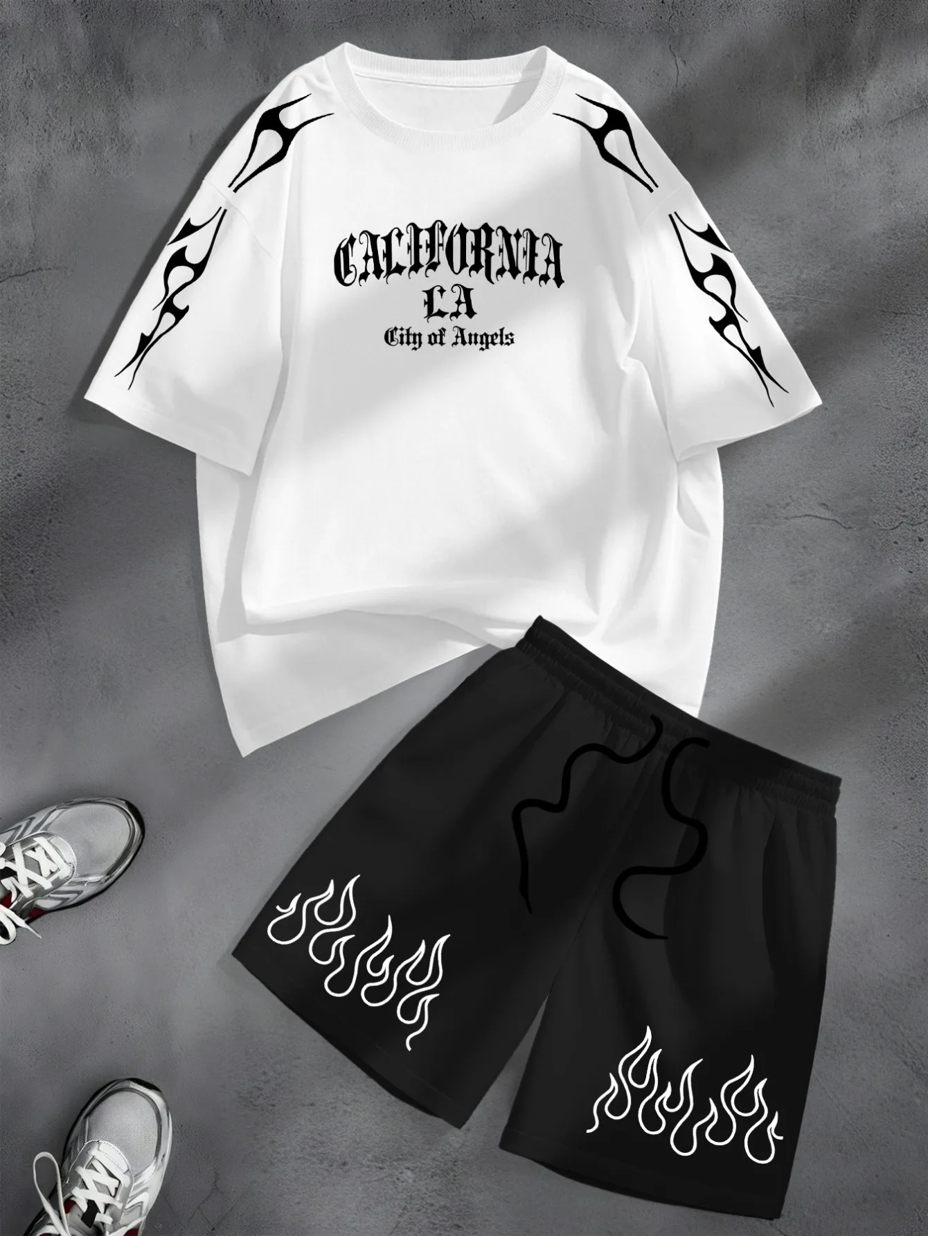 

New men's short sleeves and shorts for the summer of 2025 breathable casual and fashionable with letter-printed streetwear