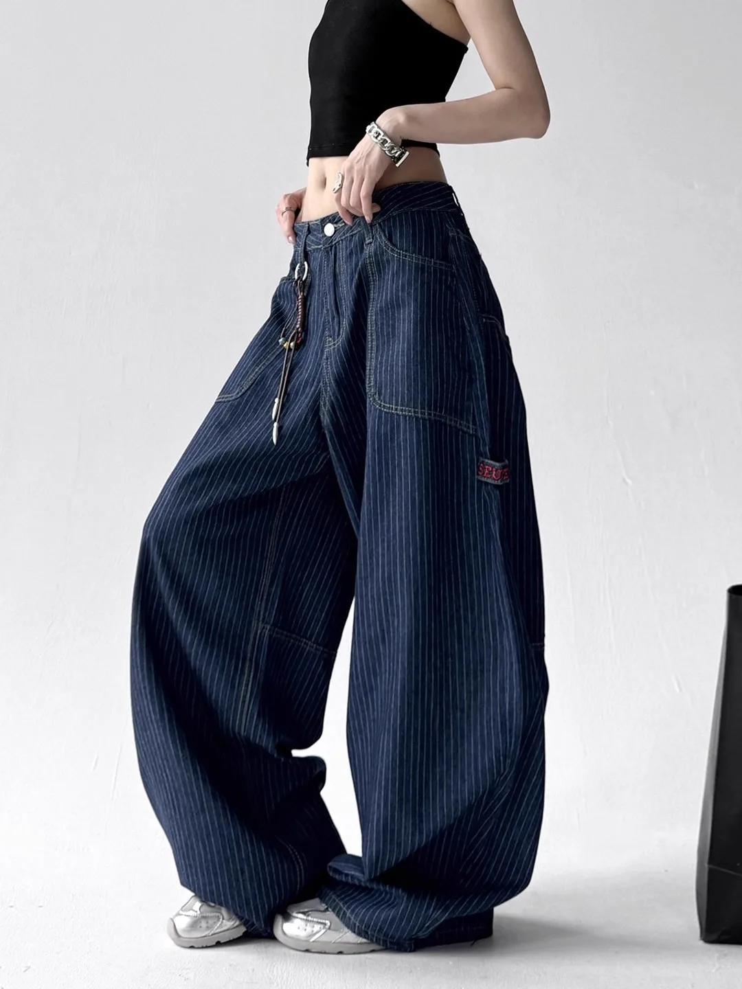 

Свободные повседневные брюки с высокой талией, новинка 2025, джинсовые брюки в американском стиле ретро с вышитыми буквами, женские брюки длиной до пола