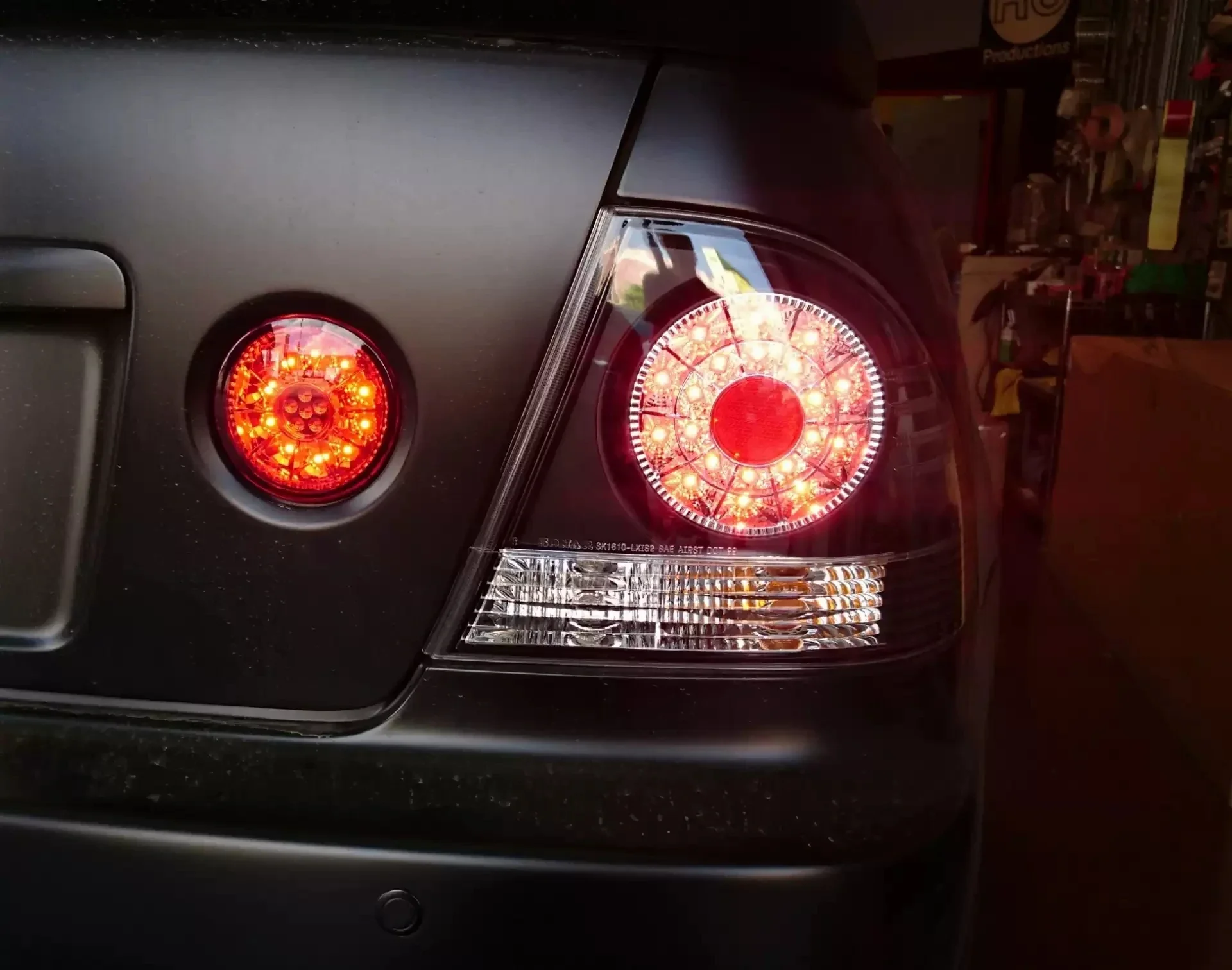 

LED Taillight Assembly for Lexus is200 1998-2005 modified Reverse Lamp