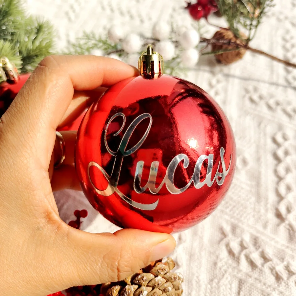 Personalized Christmas ball, Name Ornament，Name Bauble Ornament,Customized Christmas gifts,Family name Christmas ornament