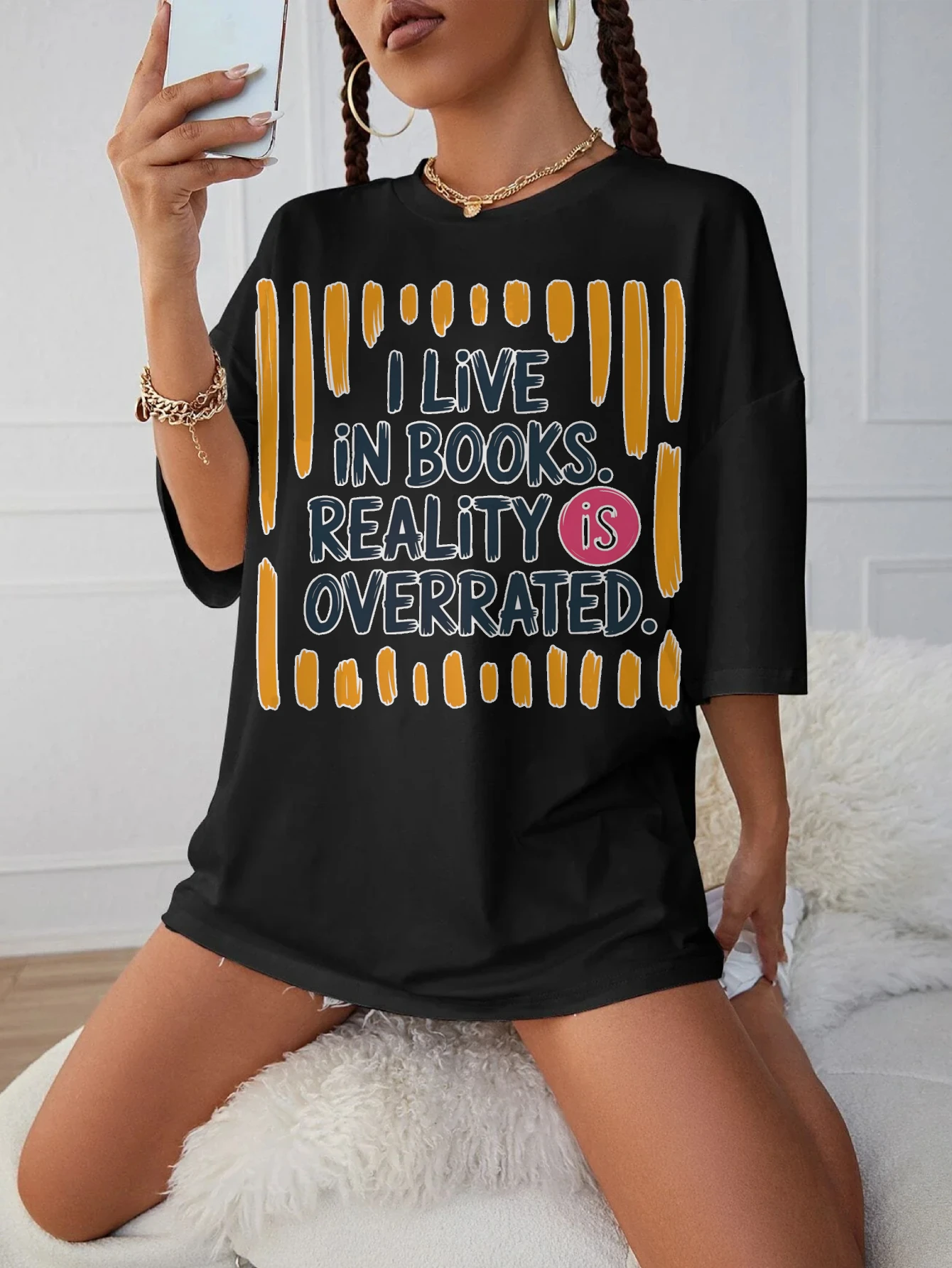 

l live in books reality overrated Stylish Black Maternity T-Shirt Women's Loose Fit Round Neck Perfect for Late Pregnancy Winter