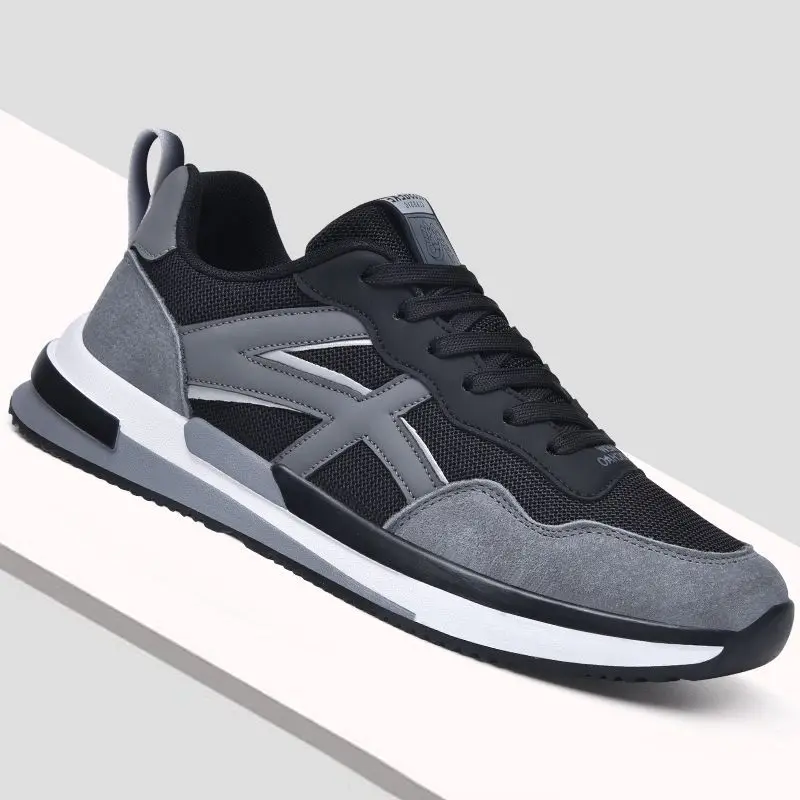 New 2025 Men's Breathable Casual Sports Shoes Lightweight Soft Bottom Dad Shoes Student Running Shoes Trendy Low Top Sneakers