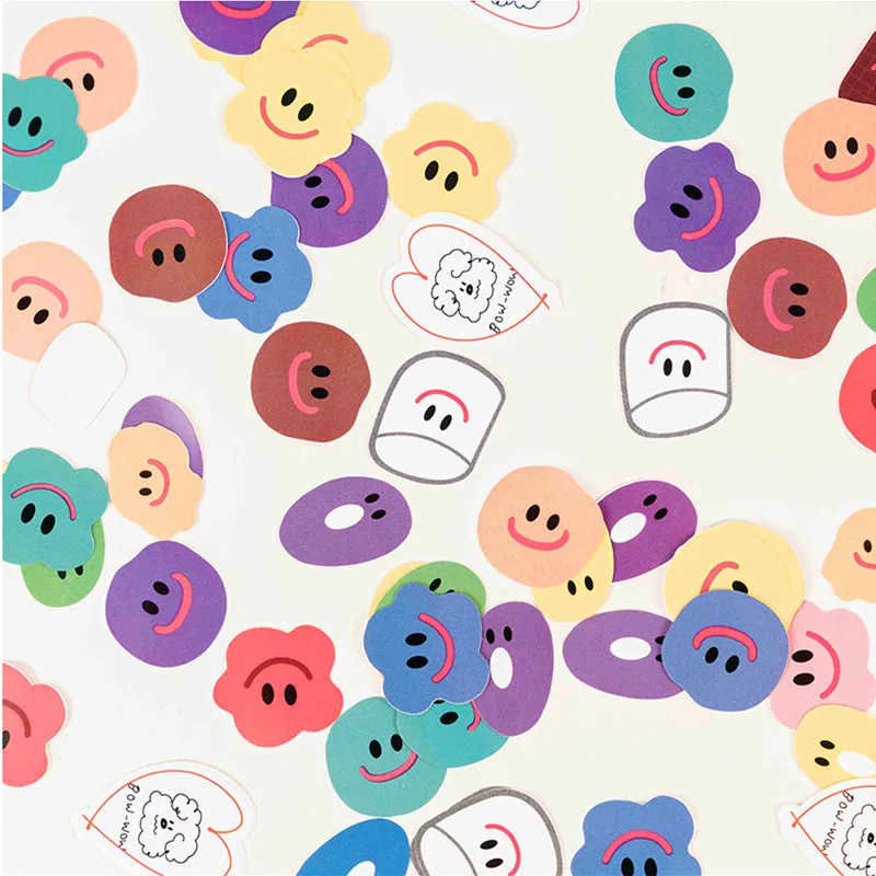 100PCS/1STE KPOP Set di adesivi con faccina sorridente Anime Circolare multicolore autoadesivo in carta artigianale arte modello casuale
