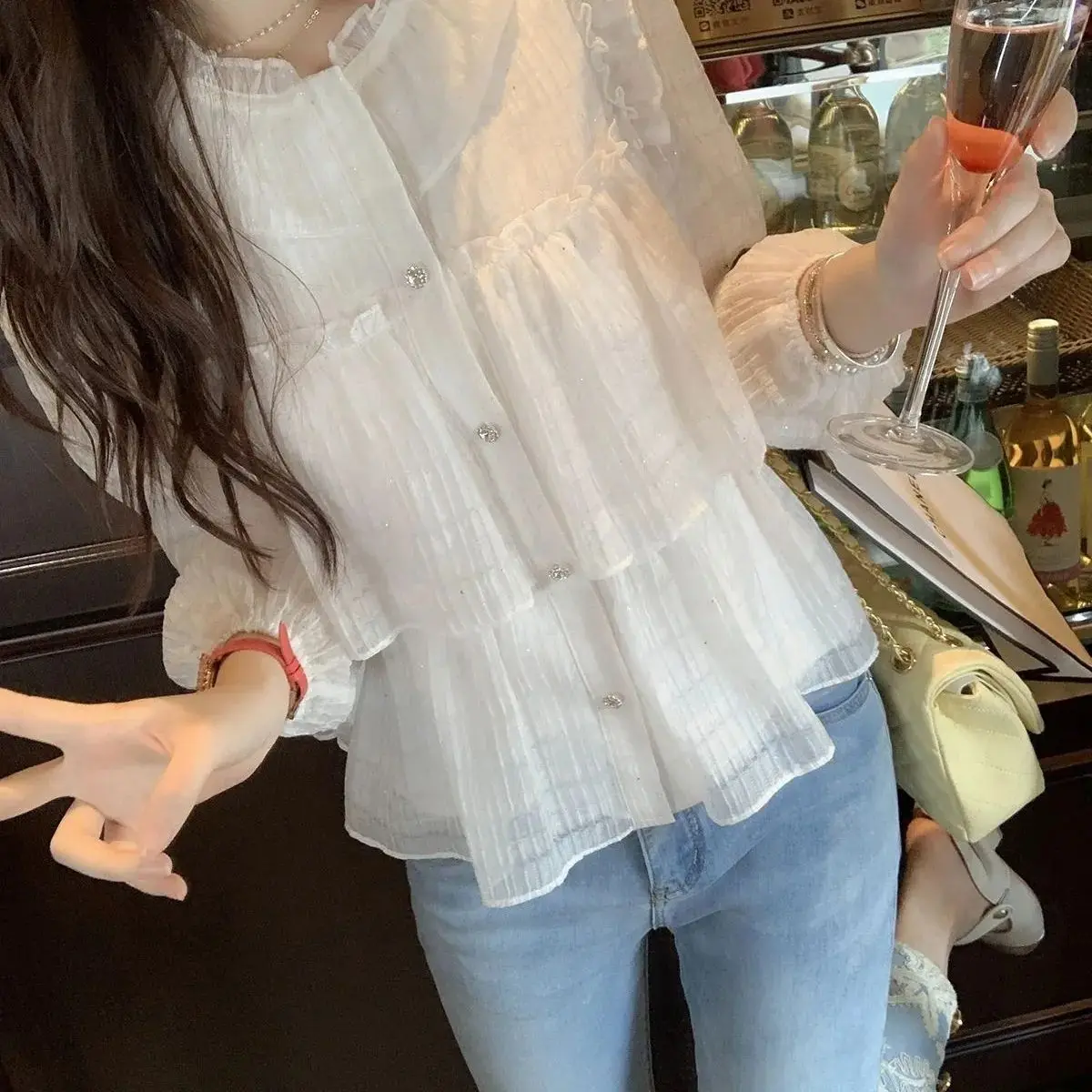 Temperament Bubble Sleeves Women\'s Shirt Spring And Autumn Fashion New Hollow Chiffon Long Sleeved Top