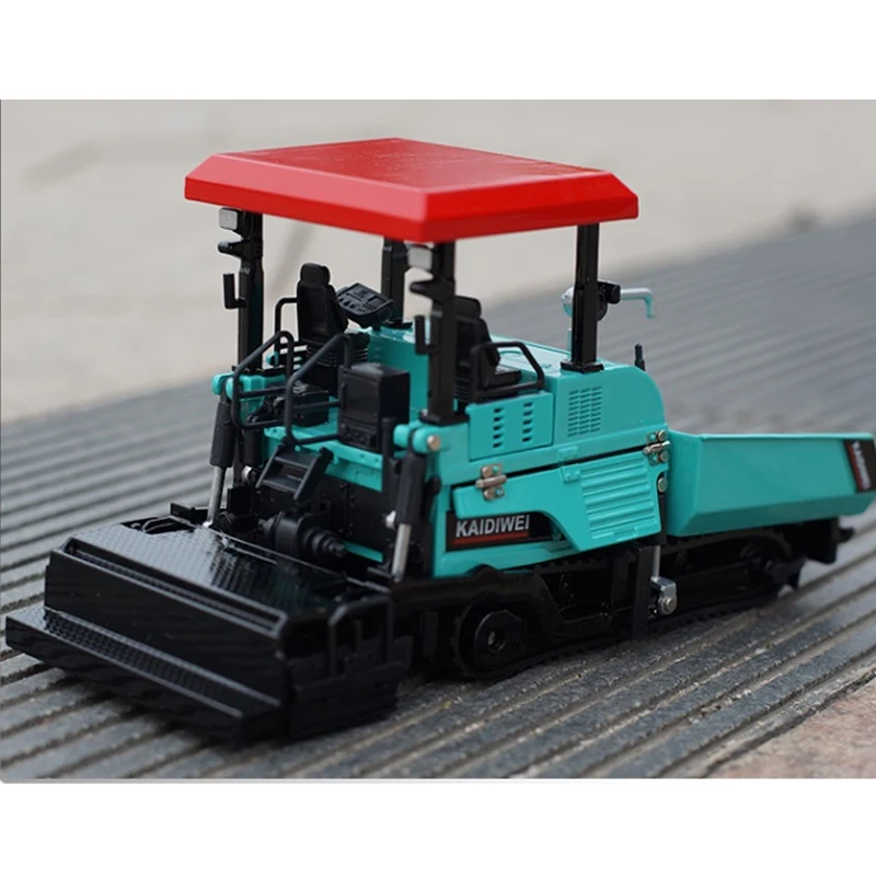 New Alloy Diecast Paver Machine Paving Asphalt Highway Construction Truck 1:40 Engineering Vehicle Model Decoration  Kid Toys