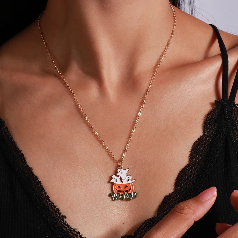 Aihua 4-teiliges Set mit niedlichen Halloween-Halsketten aus Emaille: Kürbis, Fledermaus, Mumie, Hexe, Skelett, Augapfel-Halskette für Damen, Halloween-Party-Schmuck – Detail 4