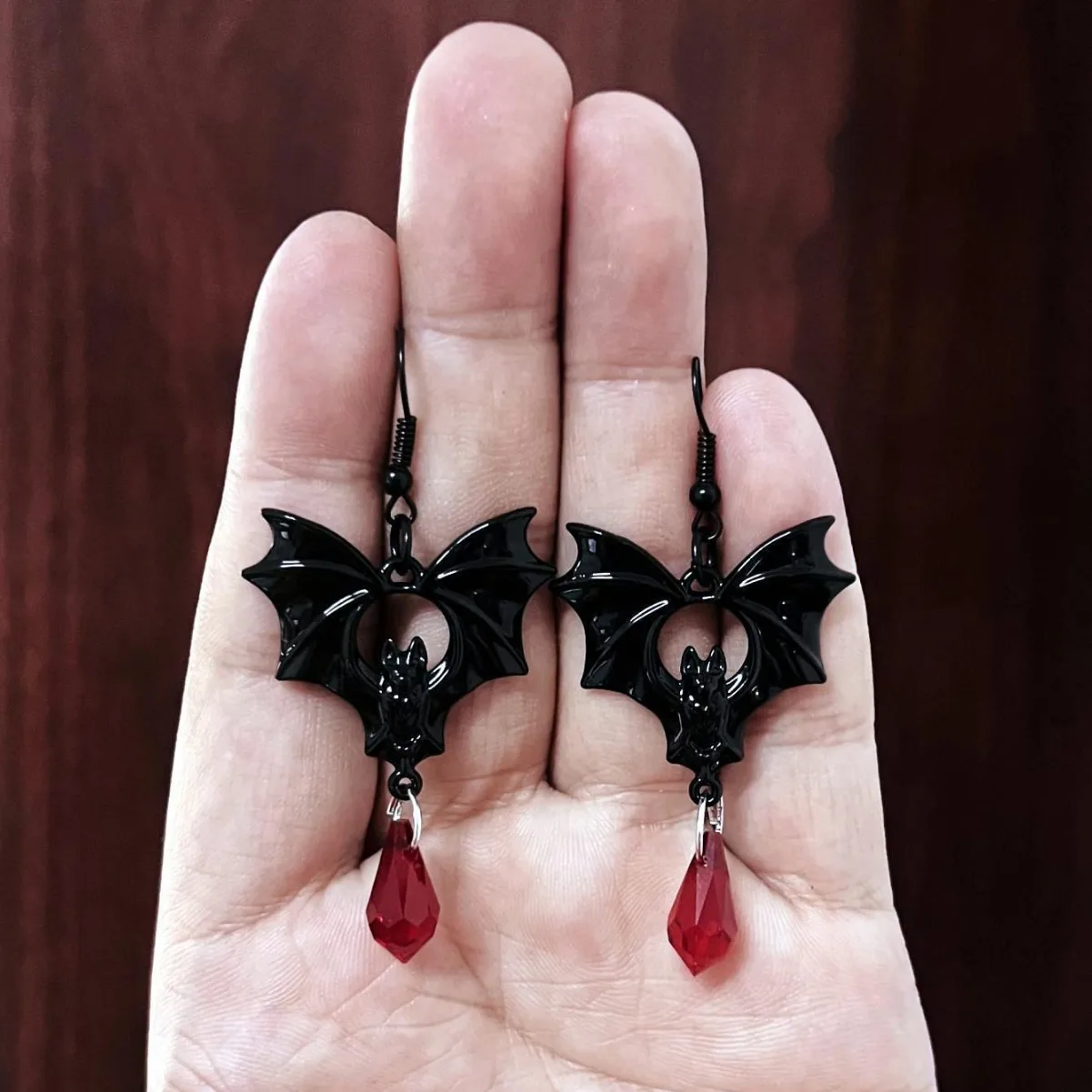 Gothic Vampire Bat Earrings For Women Man Fashion Pagan Witch Jewelry Accessories Red Crystal Vintage Bat Pendant Ear Hooks New