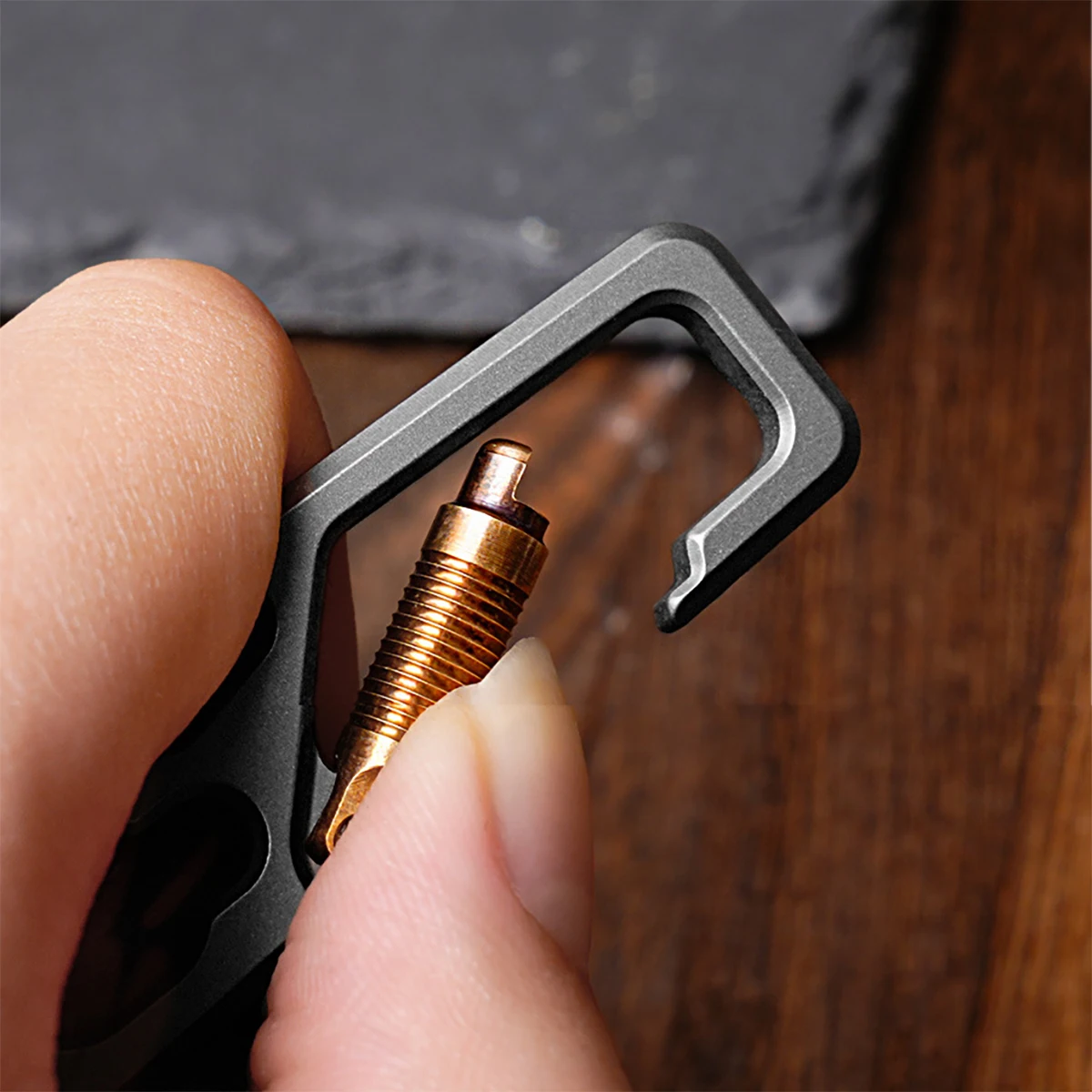 Unique design TC4 Ti pry bar EDC keychain Solid titanium quick release  spring load safety Carabiner Hook  screwdriver opener