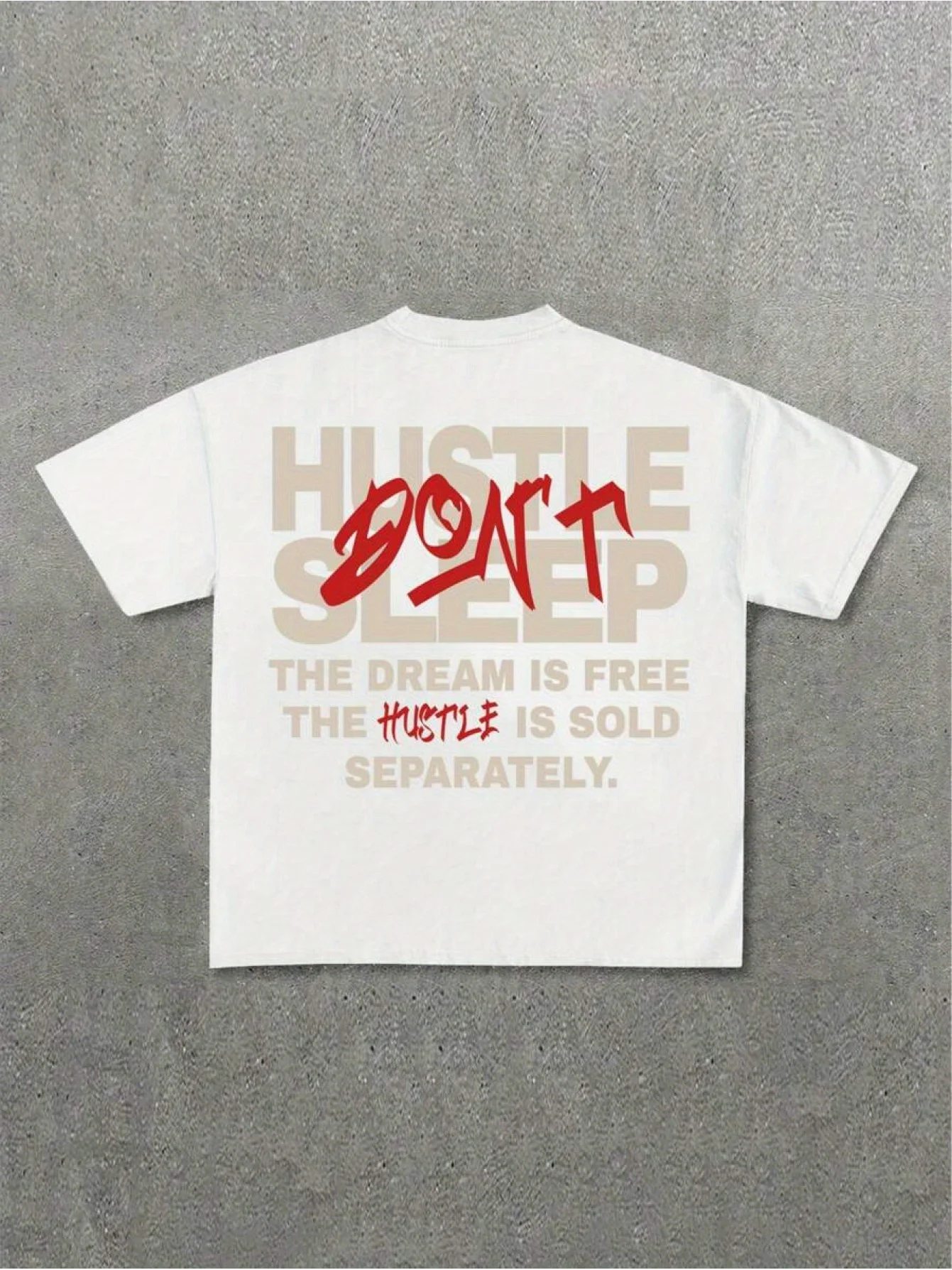 

Men's casual short-sleeved T-shirt with a striking "HUSTLE" print - 100% polyester.