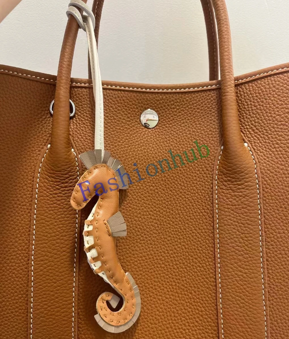 Lovely Leather Seahorse Drop Decoration Hippo Hanging Ornament Key Chain Strap Bag Charm For Designer Handbag Backpack Purse Car