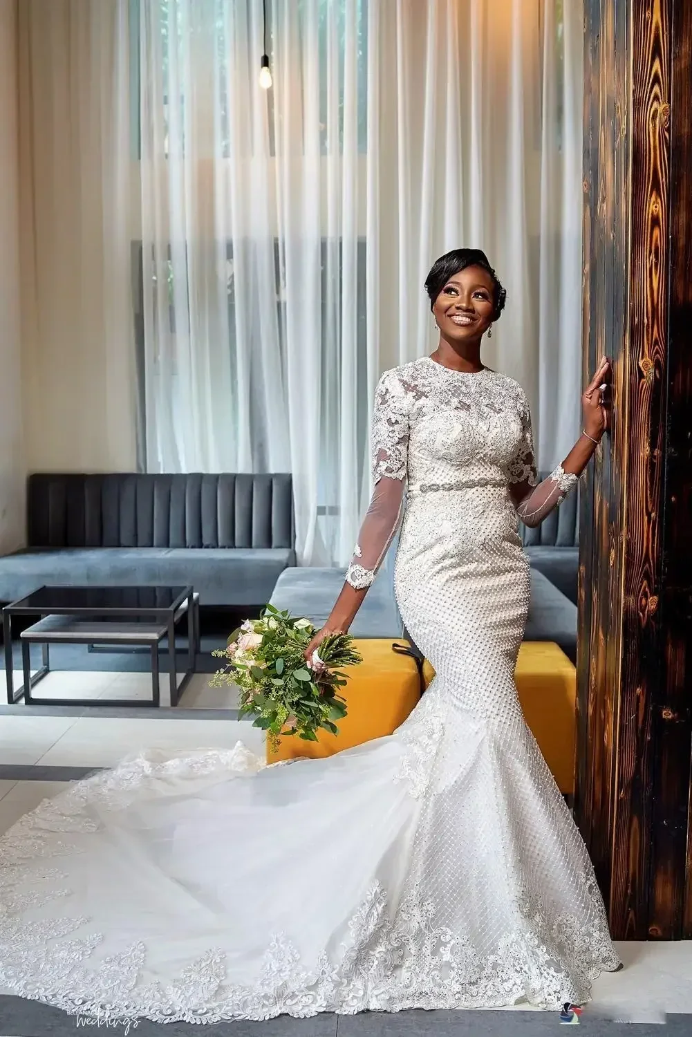 Customized African Plus Size Mermaid Dresses Long Sleeves Lace Appliqued Crystal Beaded Sweep Train Wedding Gowns Vestido De Nov