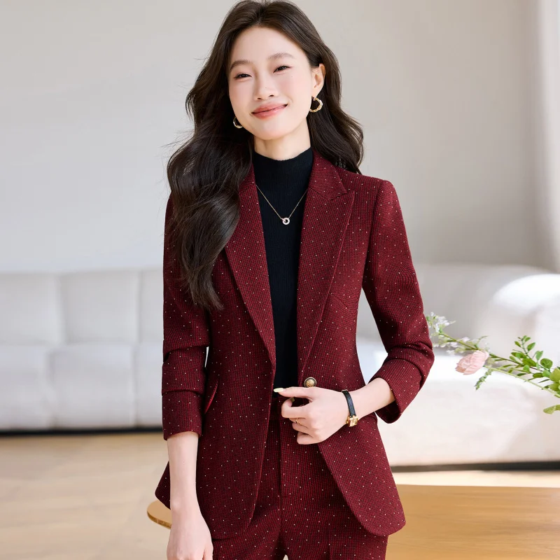 

Red Blazer for Women in Autumn2025New high-end elegant temperament casual professional commuting suit set