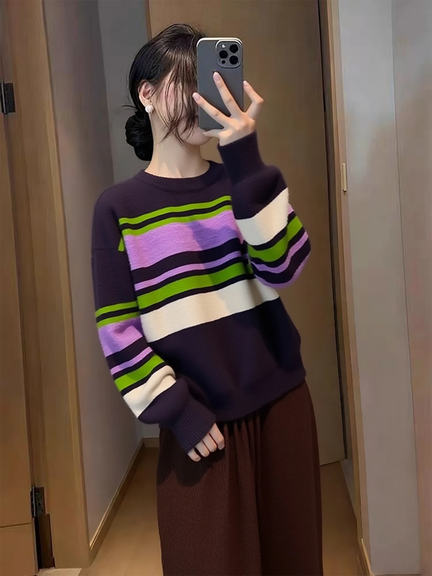 

Faionable Camere Knitwear Stripe Design Loose Long Sve round Ne Base irt Women's Winter High-End Sle Commute Kor...