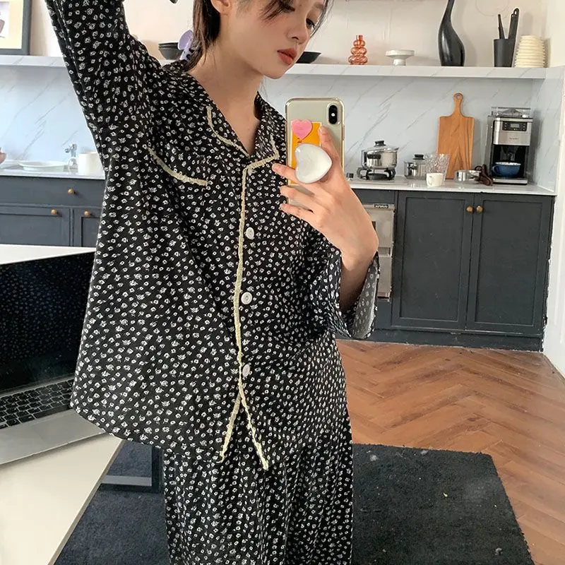 

Горячая новинка: черная пижама с цветочным принтом и бантом, осенне-зимняя, с длинными рукавами и брюками, простой стиль, для студентов, для дома и общежития