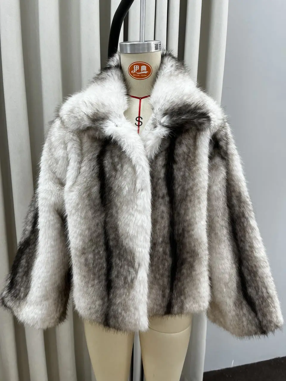 Short Faux-Fox Fur Coats Korea Lapel Casual Coffee Outwear Female Thick Warm Plush Overcoat Women Fluffy Jacket Winter Clothes view 5