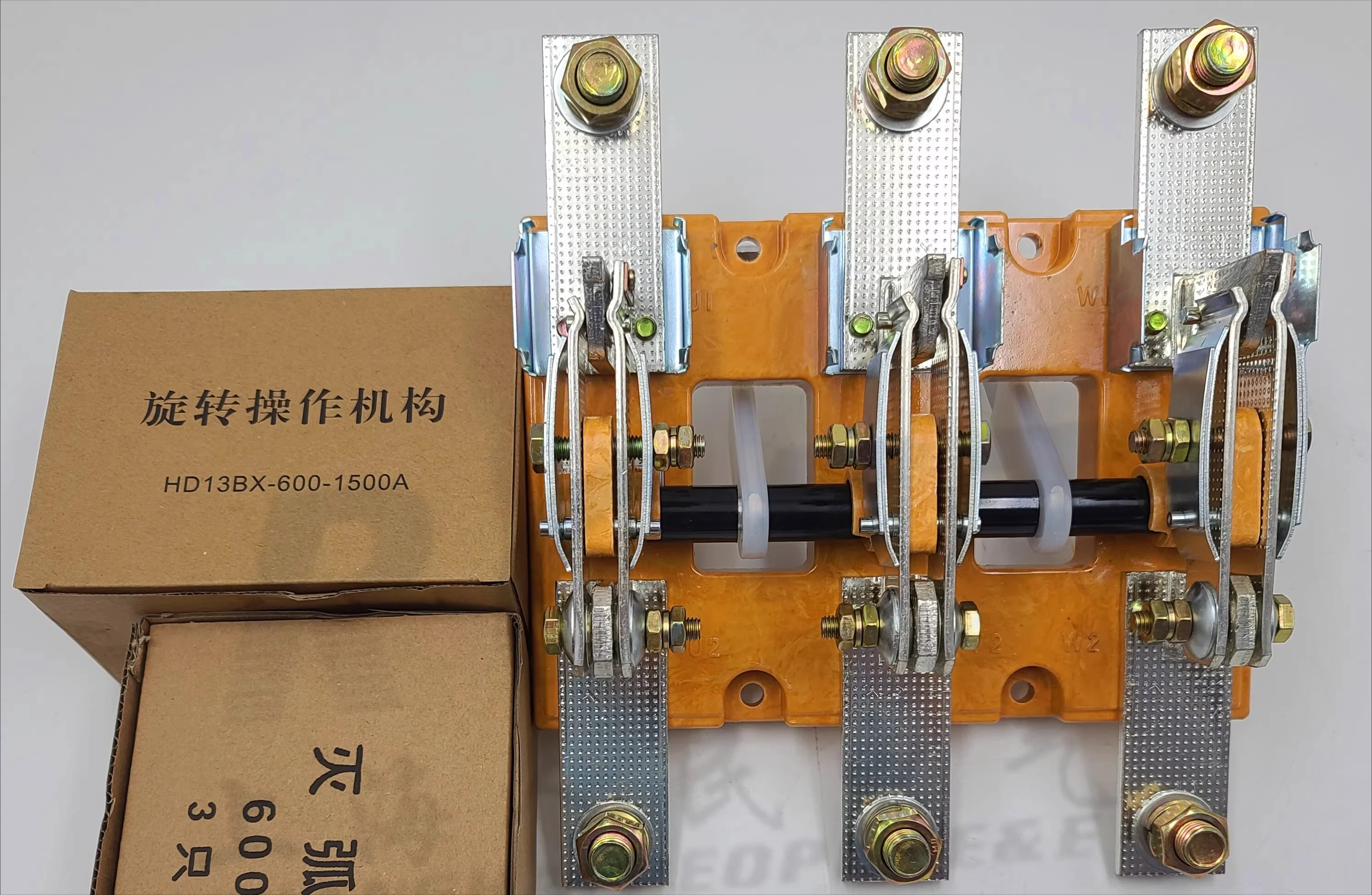 Single throw 3-level rotary opening knife switch HD13BX 600/3/31 thick piece copper GGD
