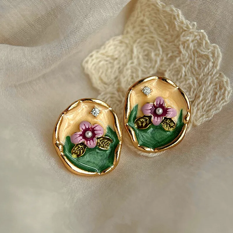 

Colorful Enamel Oval Round Stud Earrings Women Sweet Rhinestone Flower Ear Decoration on Wedding Party Jewelry Gifts