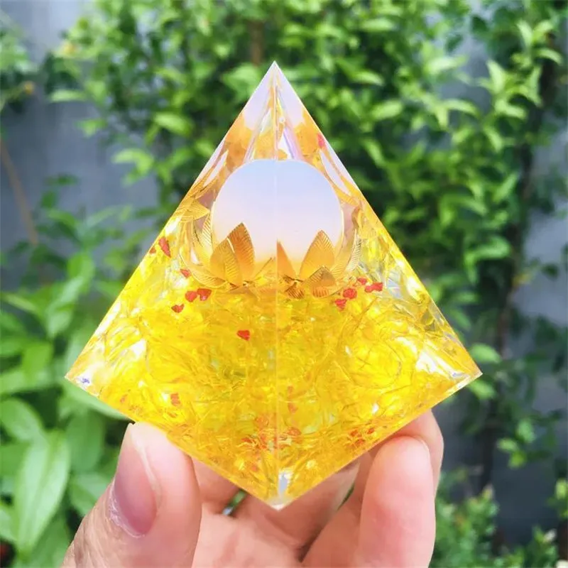 5 cm Natural Stones Crystal Orgonite Pyramid Amethyst Peridot Energy Generator Reiki Chakra Lucky Healing Meditation Tool Home