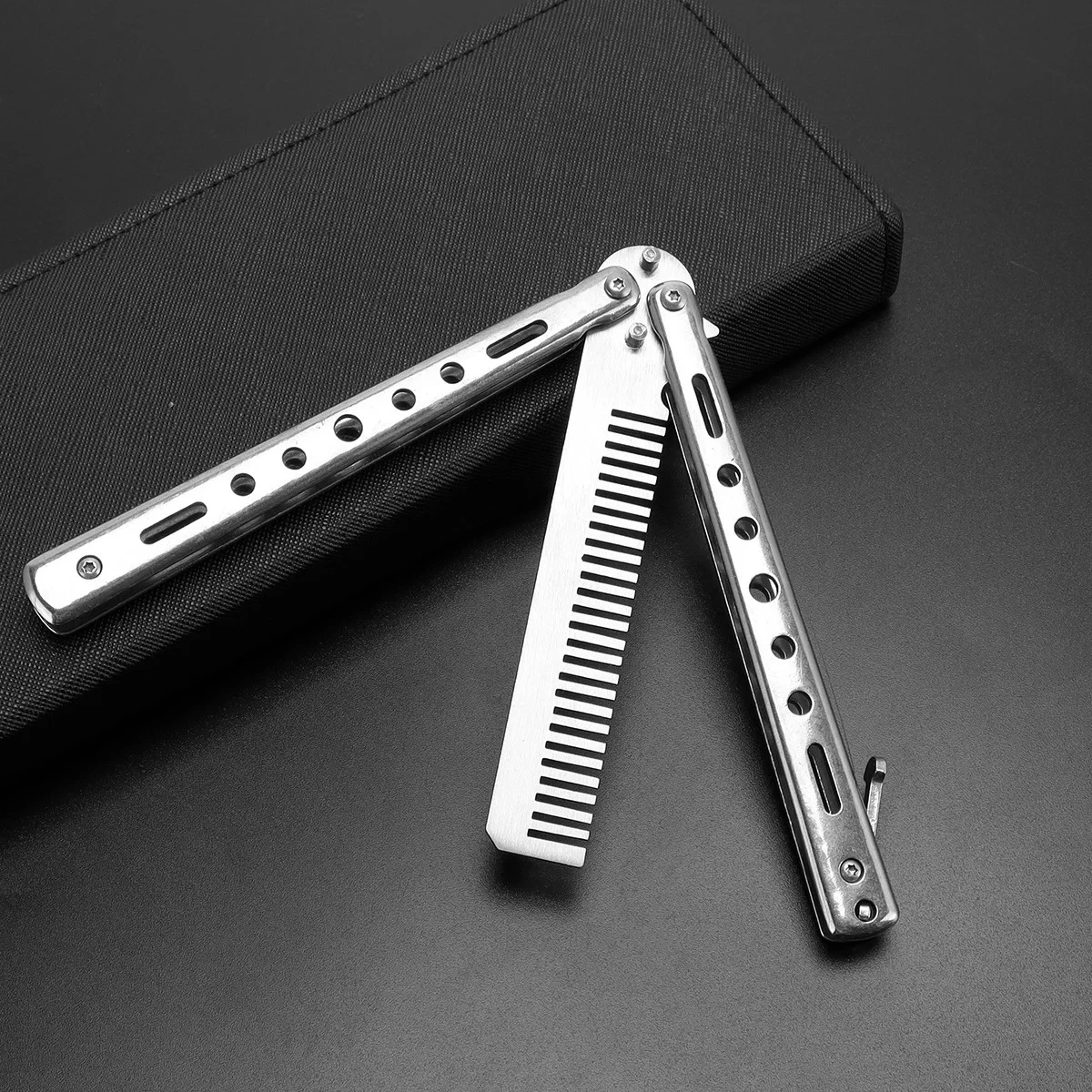Edelstahl Klappbarer Kamm Schmetterlingsmesser Bart- und Schnurrbart-Styling-Werkzeug für Friseursalon-Praxis und -Training – Detail 3