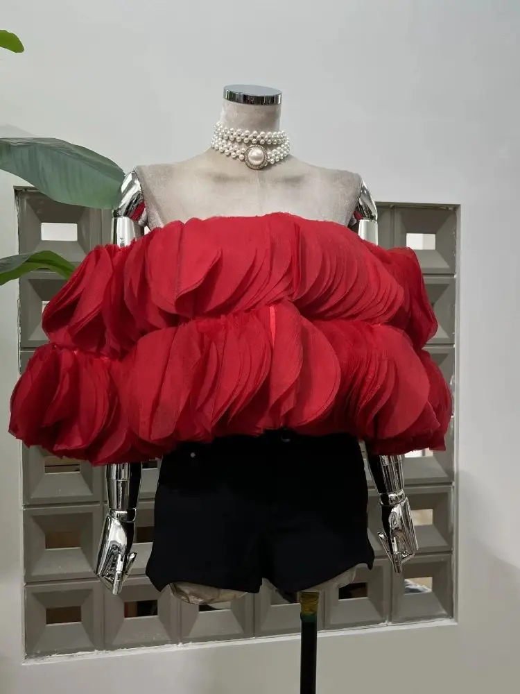 

Women Sexy Petal Design Top Shorts Sets New Fashion Sexy Strapless Ruffles Luxury Show Outfit Nightclub Birthday Summer Clothing